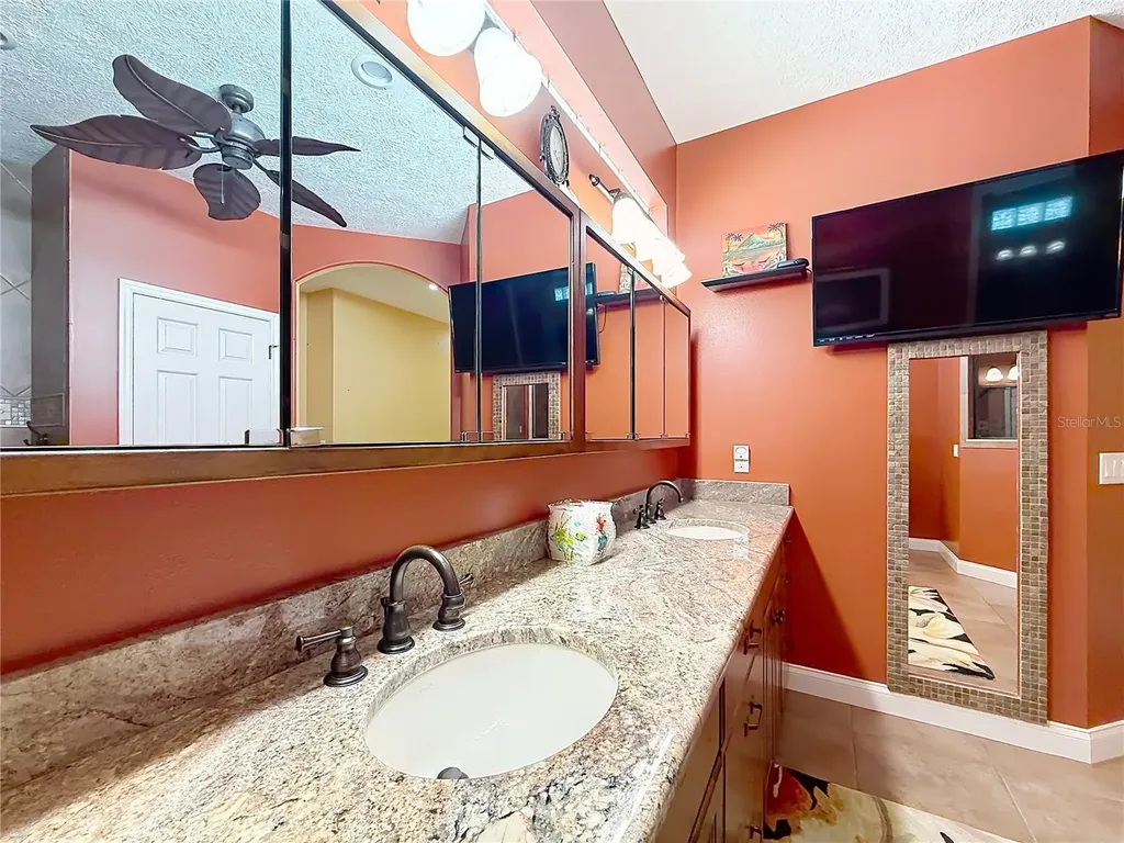 1920 NW 16th Street Crystal River FL 34428