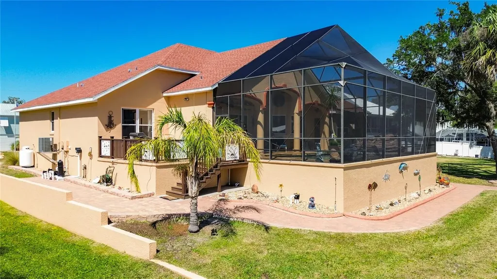 1920 NW 16th Street Crystal River FL 34428