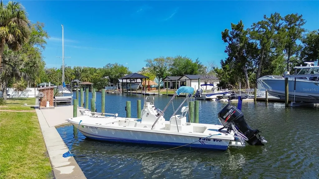 1920 NW 16th Street Crystal River FL 34428