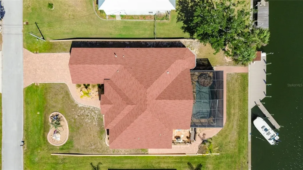 1920 NW 16th Street Crystal River FL 34428