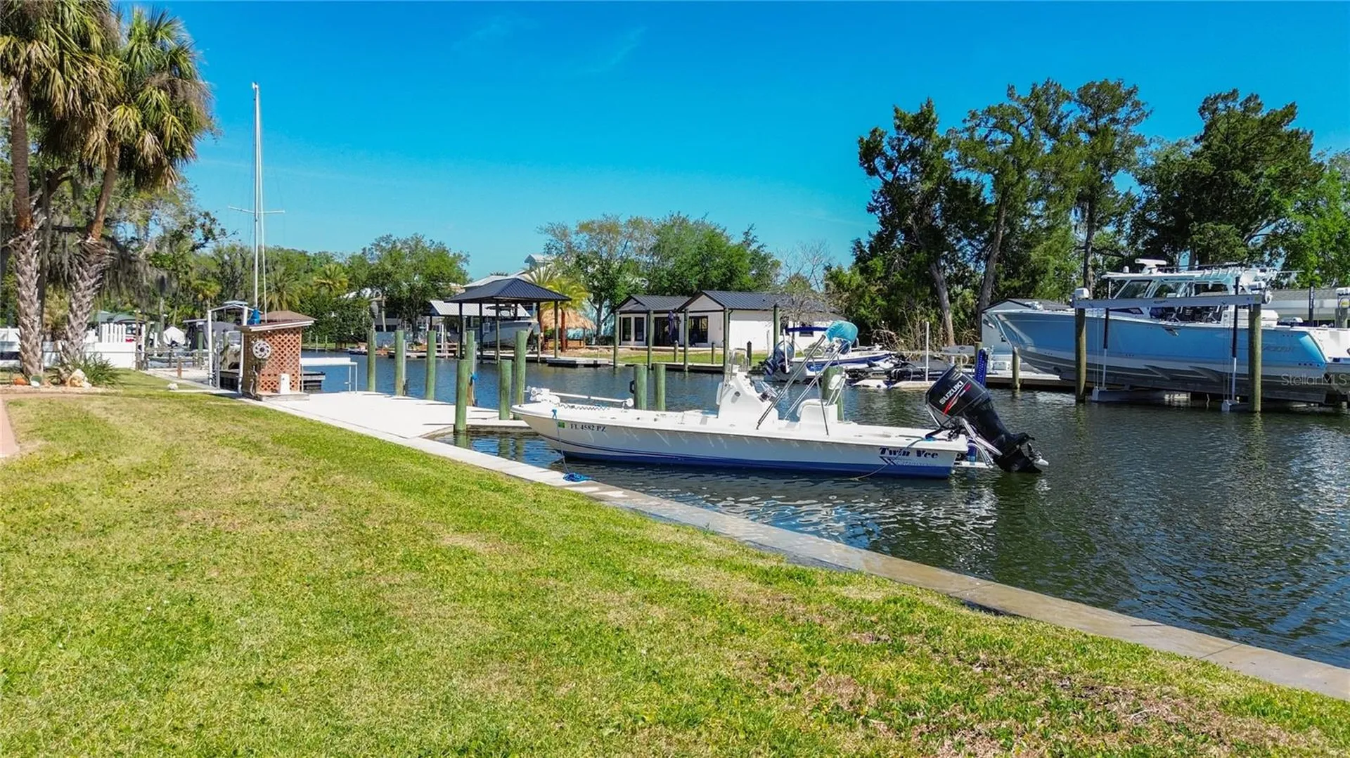 1920 NW 16th Street Crystal River FL 34428