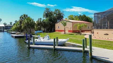 1920 NW 16th Street Crystal River FL 34428
