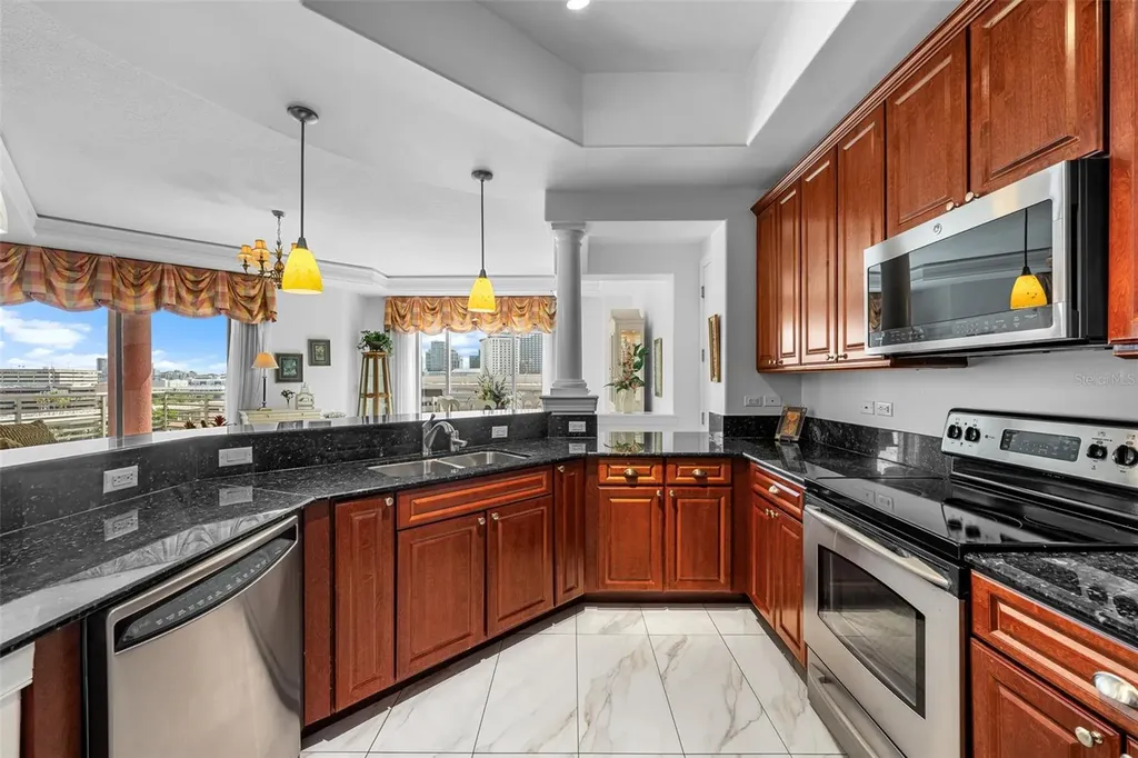 275 Bayshore Boulevard Tampa FL 33606