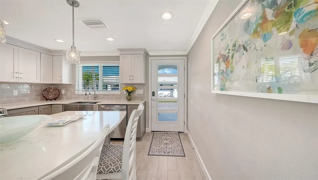 900 Spanish Drive N Longboat Key FL 34228