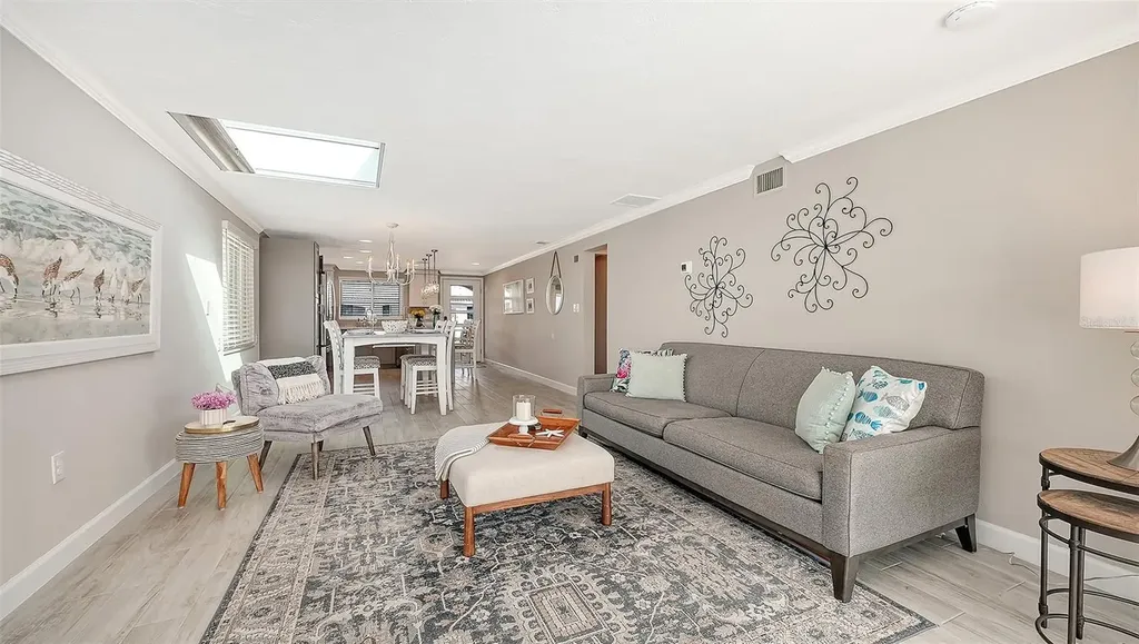 900 Spanish Drive N Longboat Key FL 34228