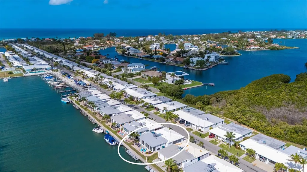 900 Spanish Drive N Longboat Key FL 34228