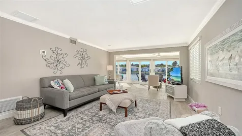 900 Spanish Drive N Longboat Key FL 34228