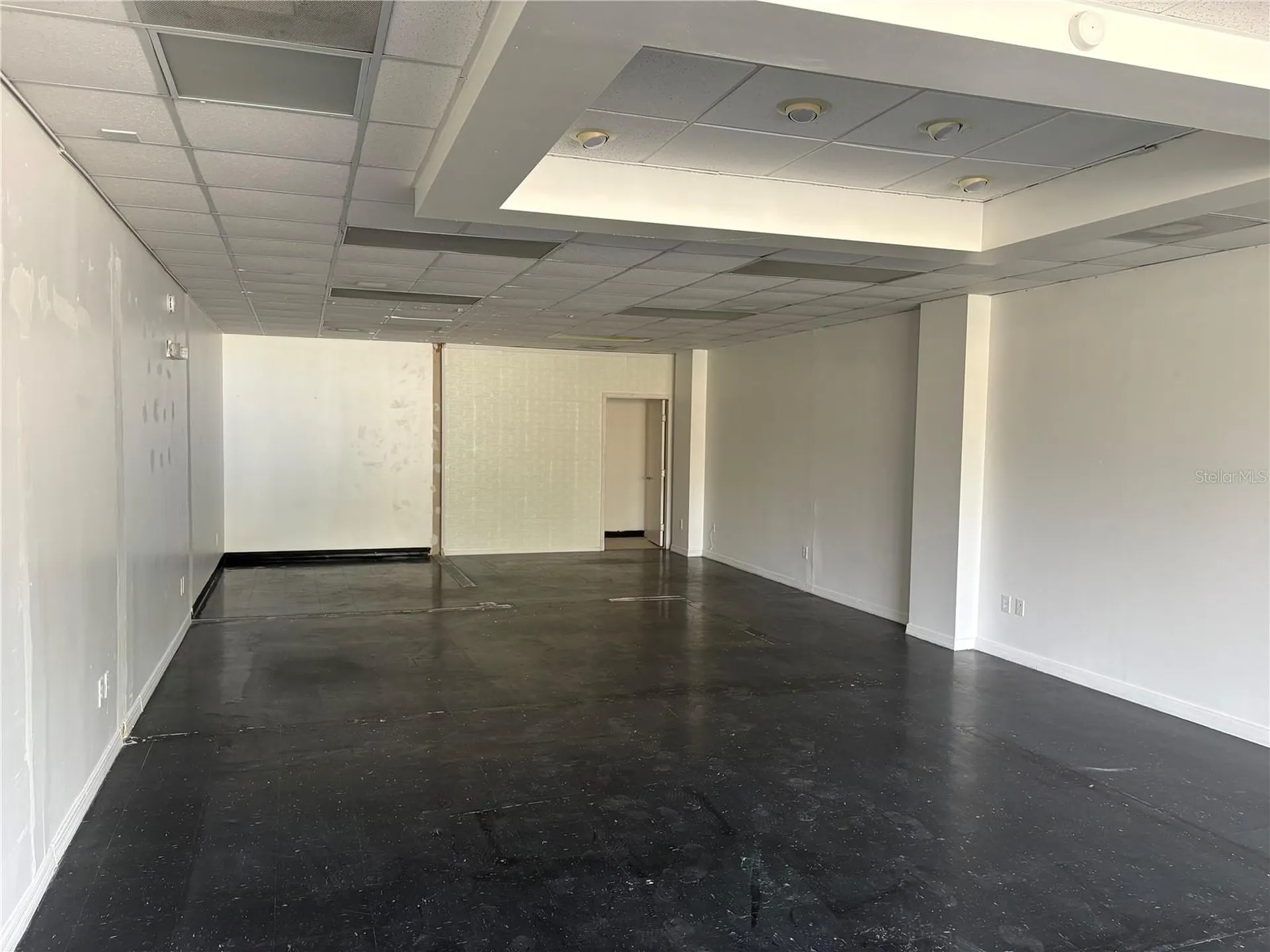 4207 Edgewater Drive Orlando FL 32804