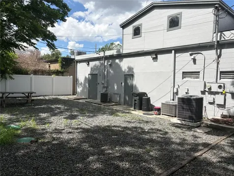 4207 Edgewater Drive Orlando FL 32804