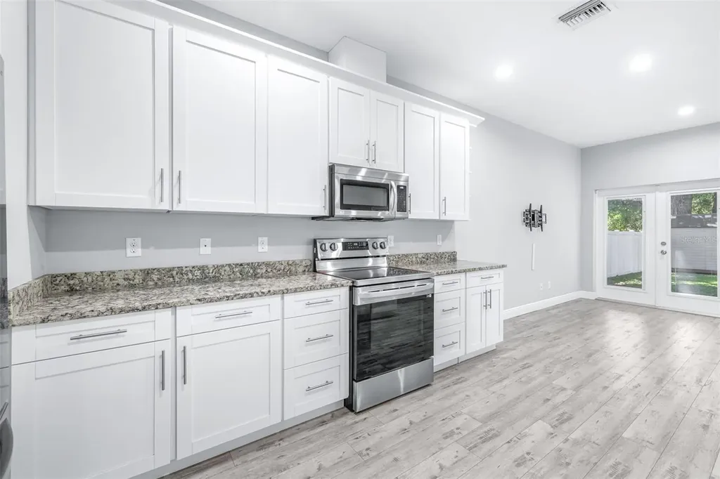 1505 E North Bay Street Tampa FL 33610