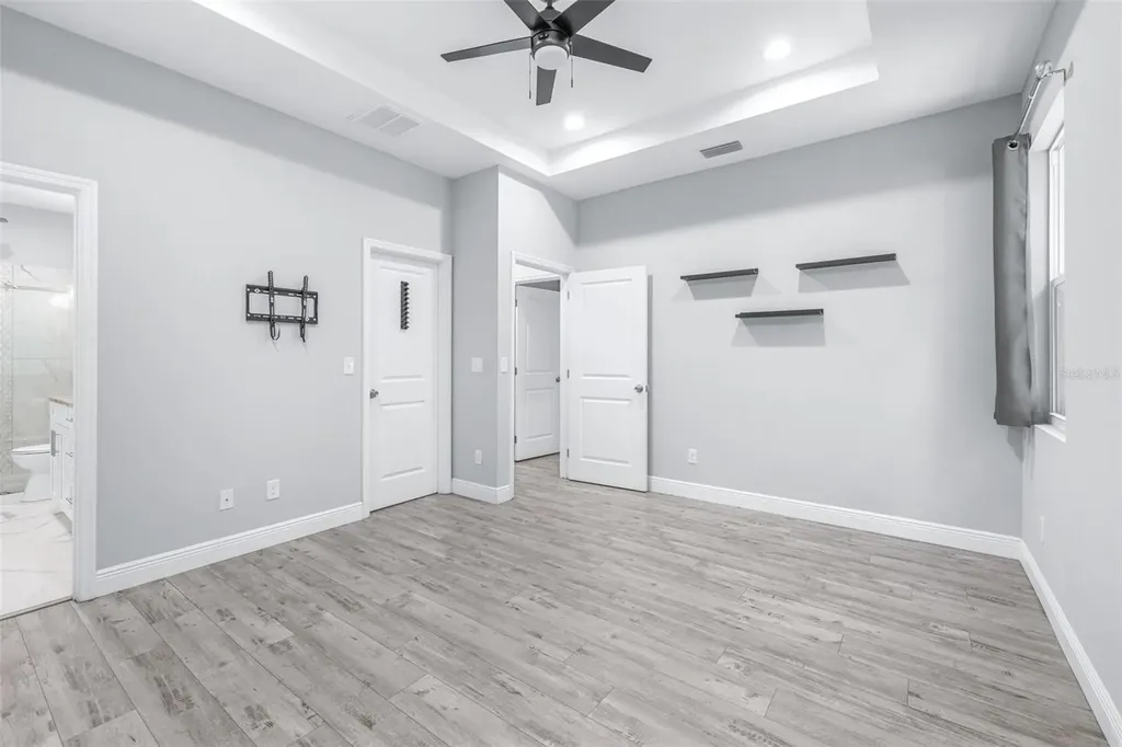 1505 E North Bay Street Tampa FL 33610