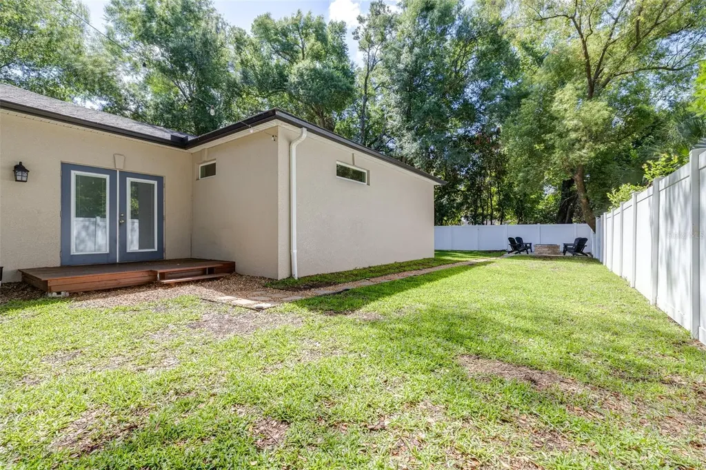 1505 E North Bay Street Tampa FL 33610