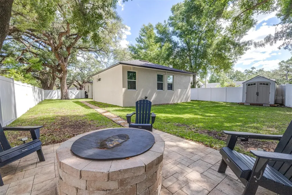 1505 E North Bay Street Tampa FL 33610