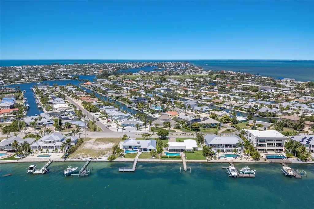 633 Key Royale Drive Holmes Beach FL 34217