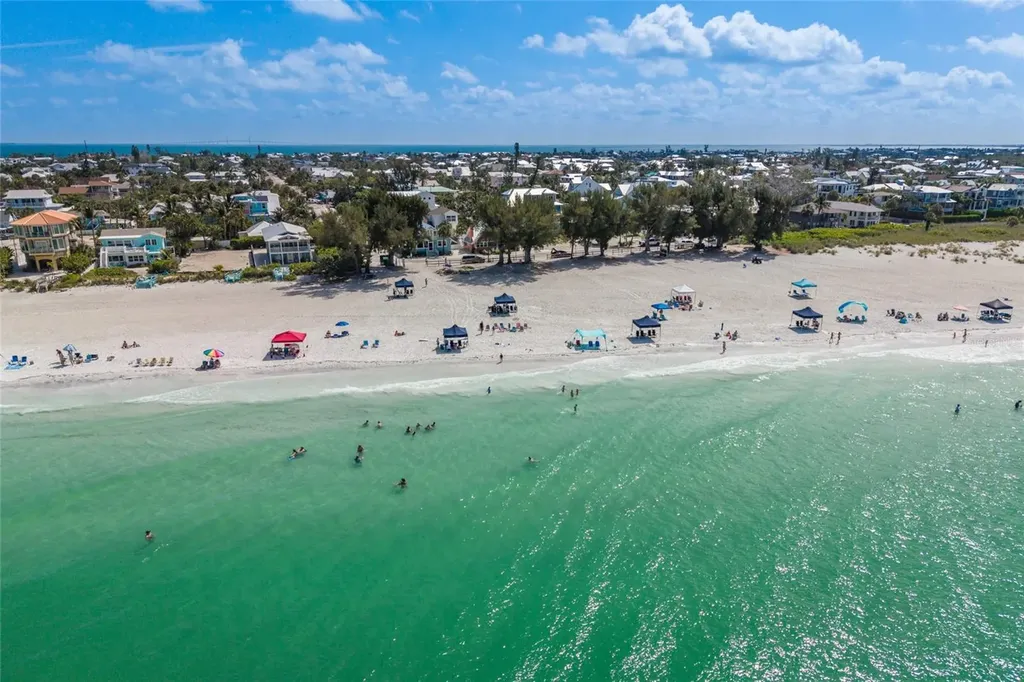 633 Key Royale Drive Holmes Beach FL 34217