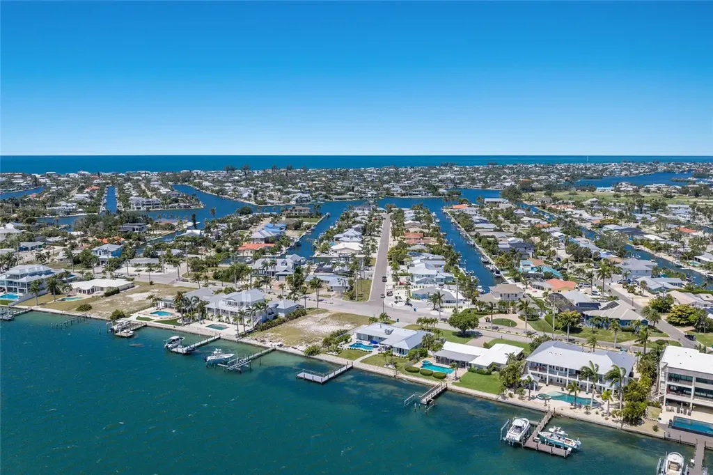 633 Key Royale Drive Holmes Beach FL 34217