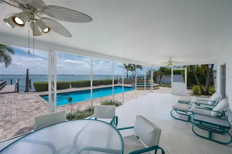 633 Key Royale Drive Holmes Beach FL 34217