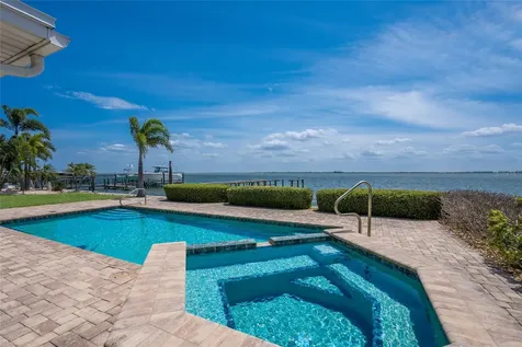 633 Key Royale Drive Holmes Beach FL 34217