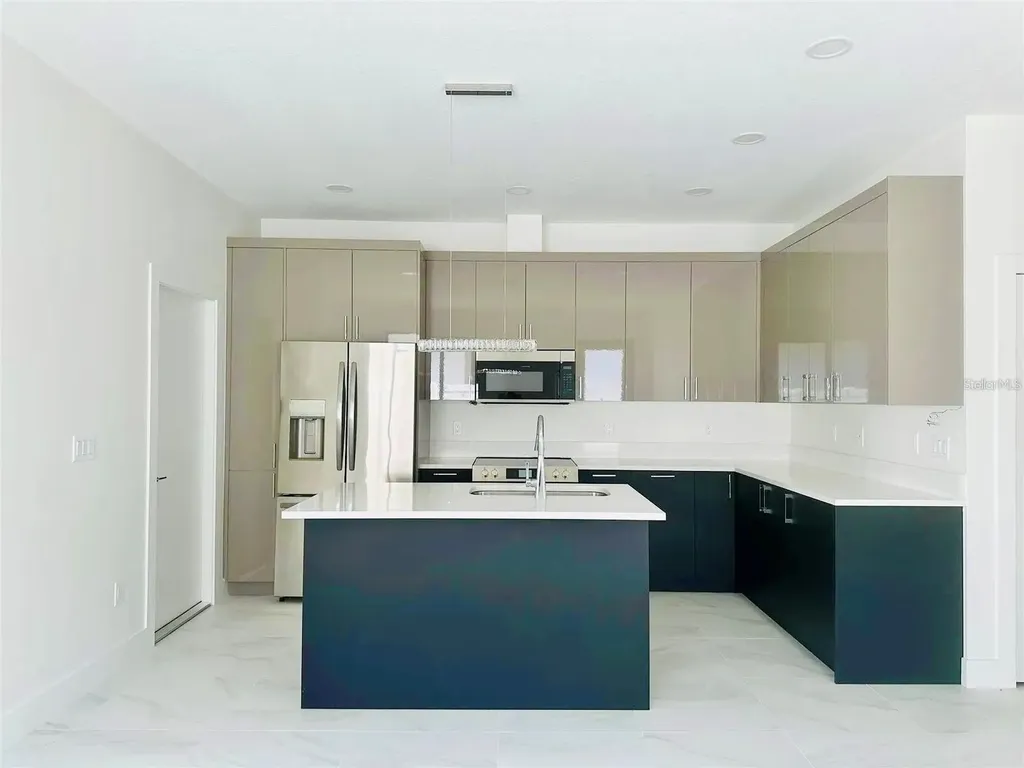 4106 N Thatcher Avenue Tampa FL 33614