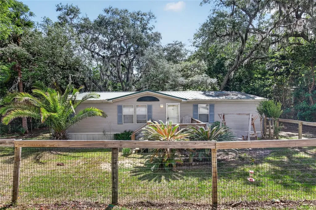 17285 SE 248th Terrace Umatilla FL 32784