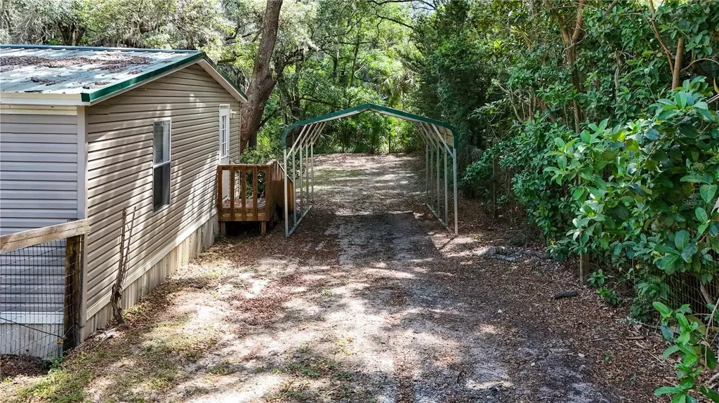 17285 SE 248th Terrace Umatilla FL 32784