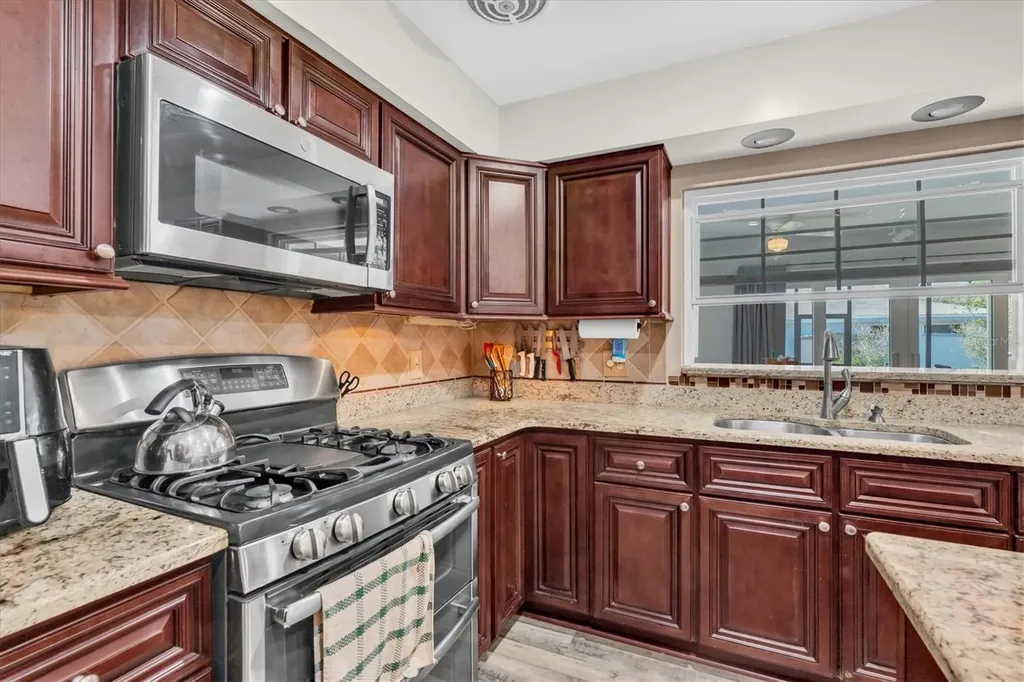 29 Southwind Drive Belleair Bluffs FL 33770