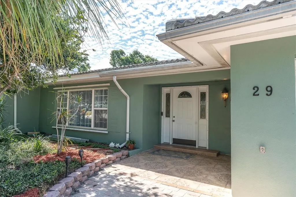 29 Southwind Drive Belleair Bluffs FL 33770