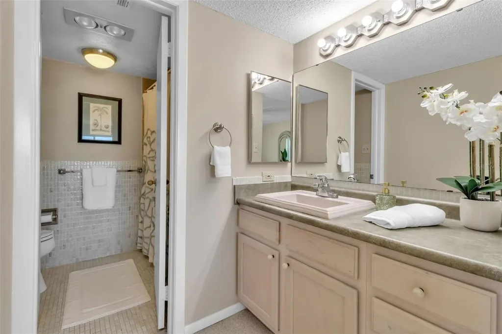 448 Gulf Of Mexico Drive Longboat Key FL 34228