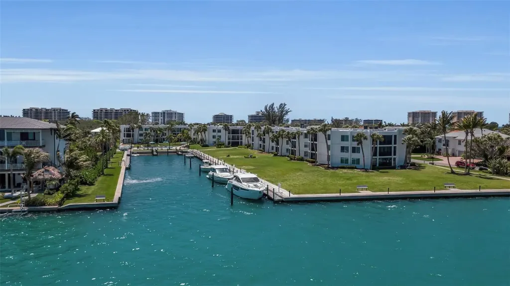 448 Gulf Of Mexico Drive Longboat Key FL 34228