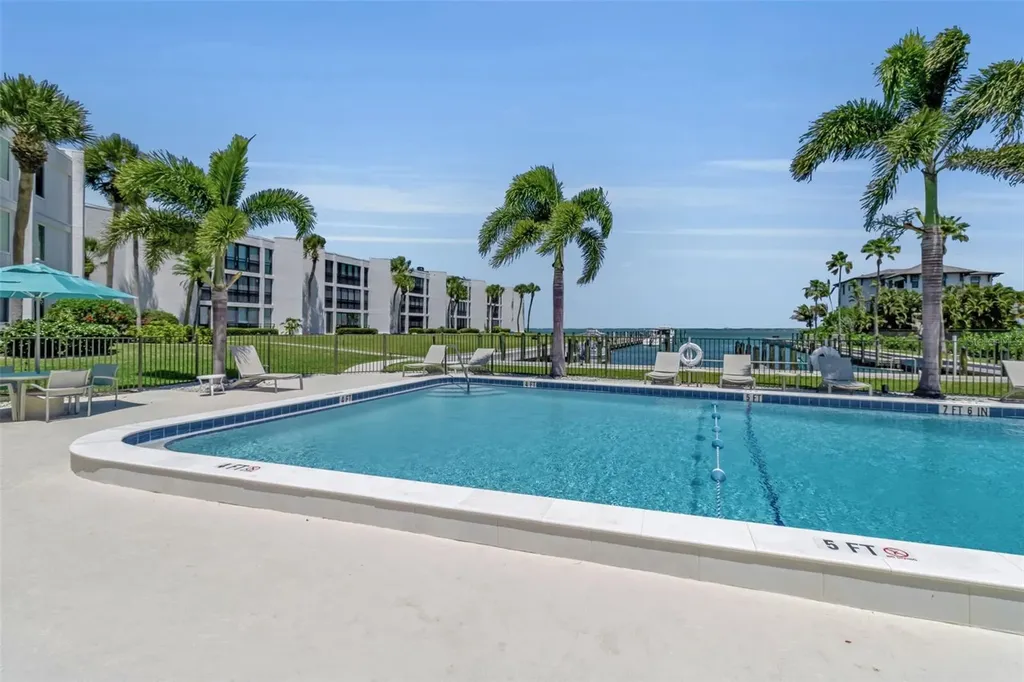 448 Gulf Of Mexico Drive Longboat Key FL 34228