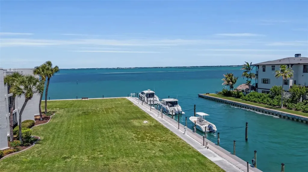 448 Gulf Of Mexico Drive Longboat Key FL 34228