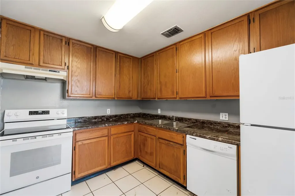 4160 Versailles Drive Orlando FL 32808