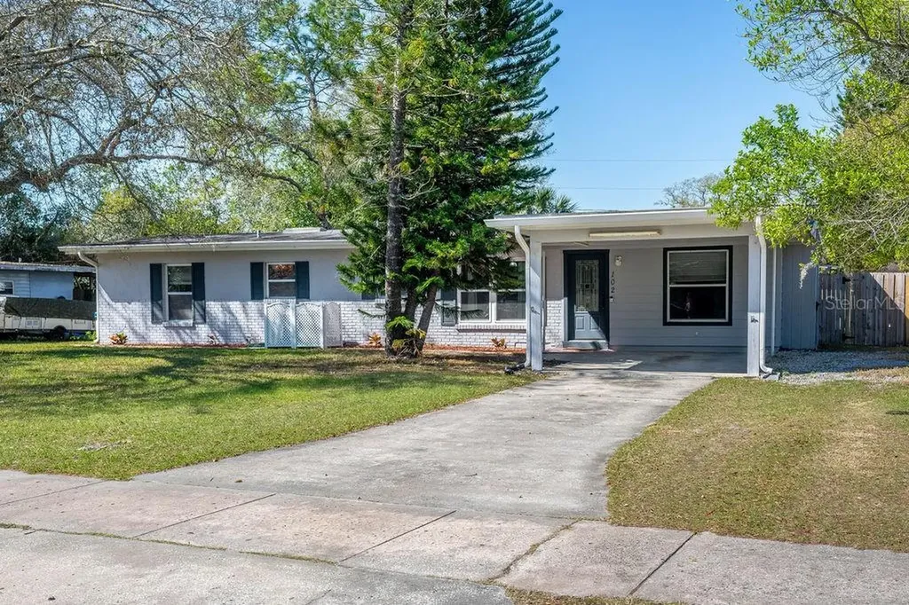 102 S Sunland Drive Sanford FL 32773