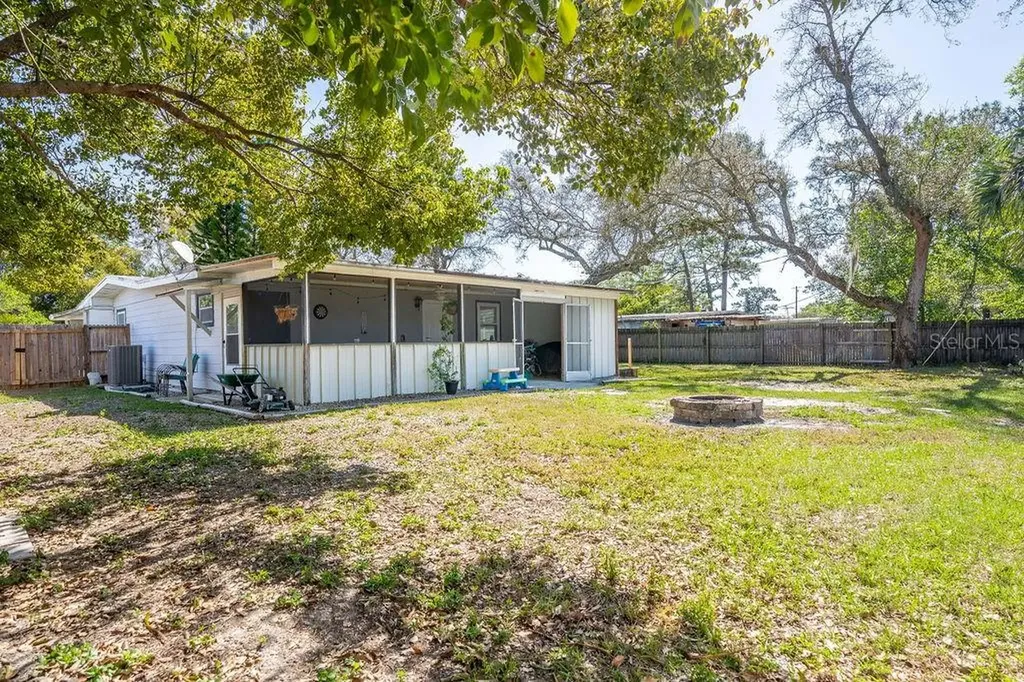 102 S Sunland Drive Sanford FL 32773