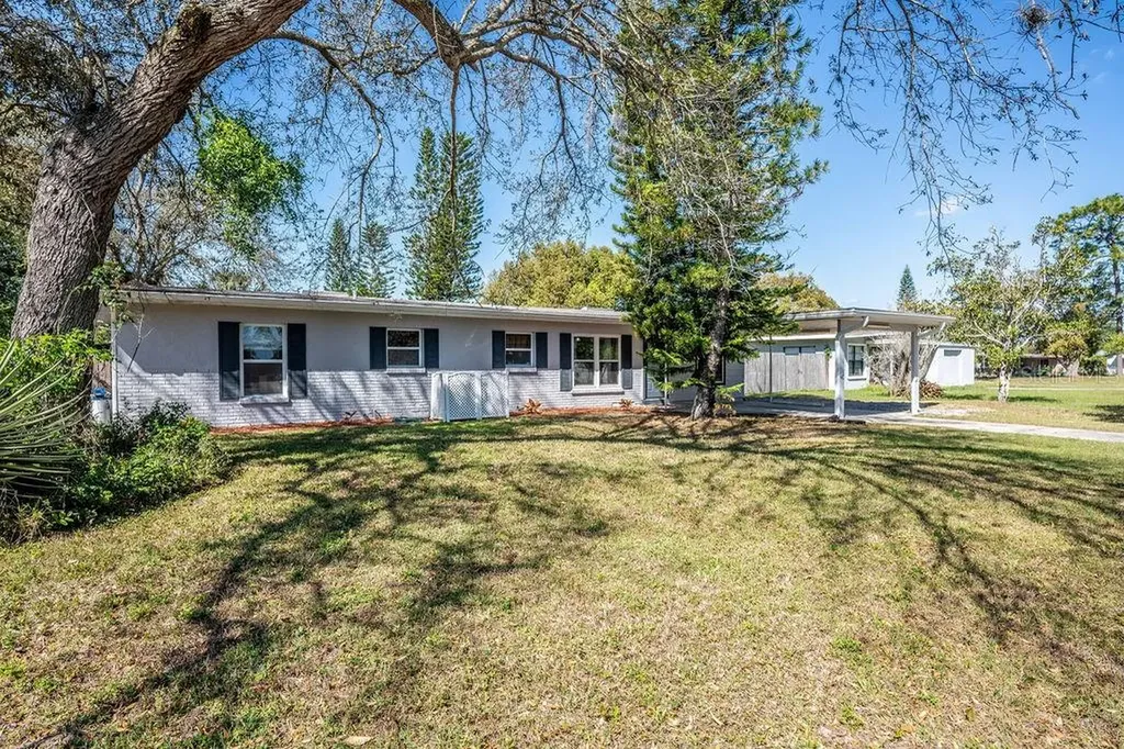 102 S Sunland Drive Sanford FL 32773