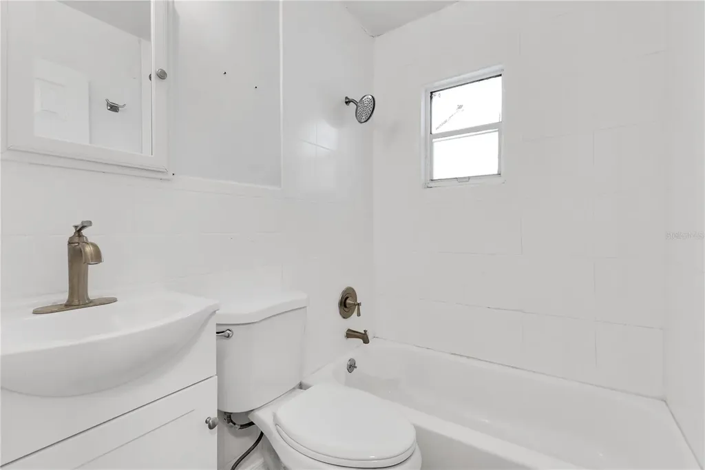 1025 Colyer Street Orlando FL 32805