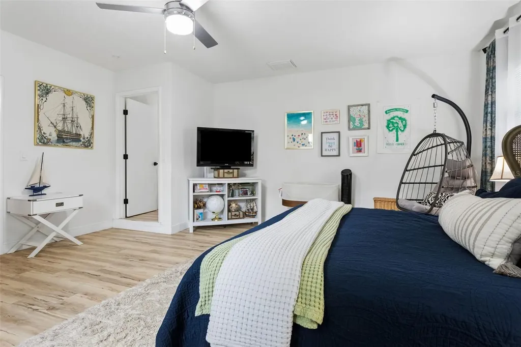 1006 E Norfolk Street Tampa FL 33604
