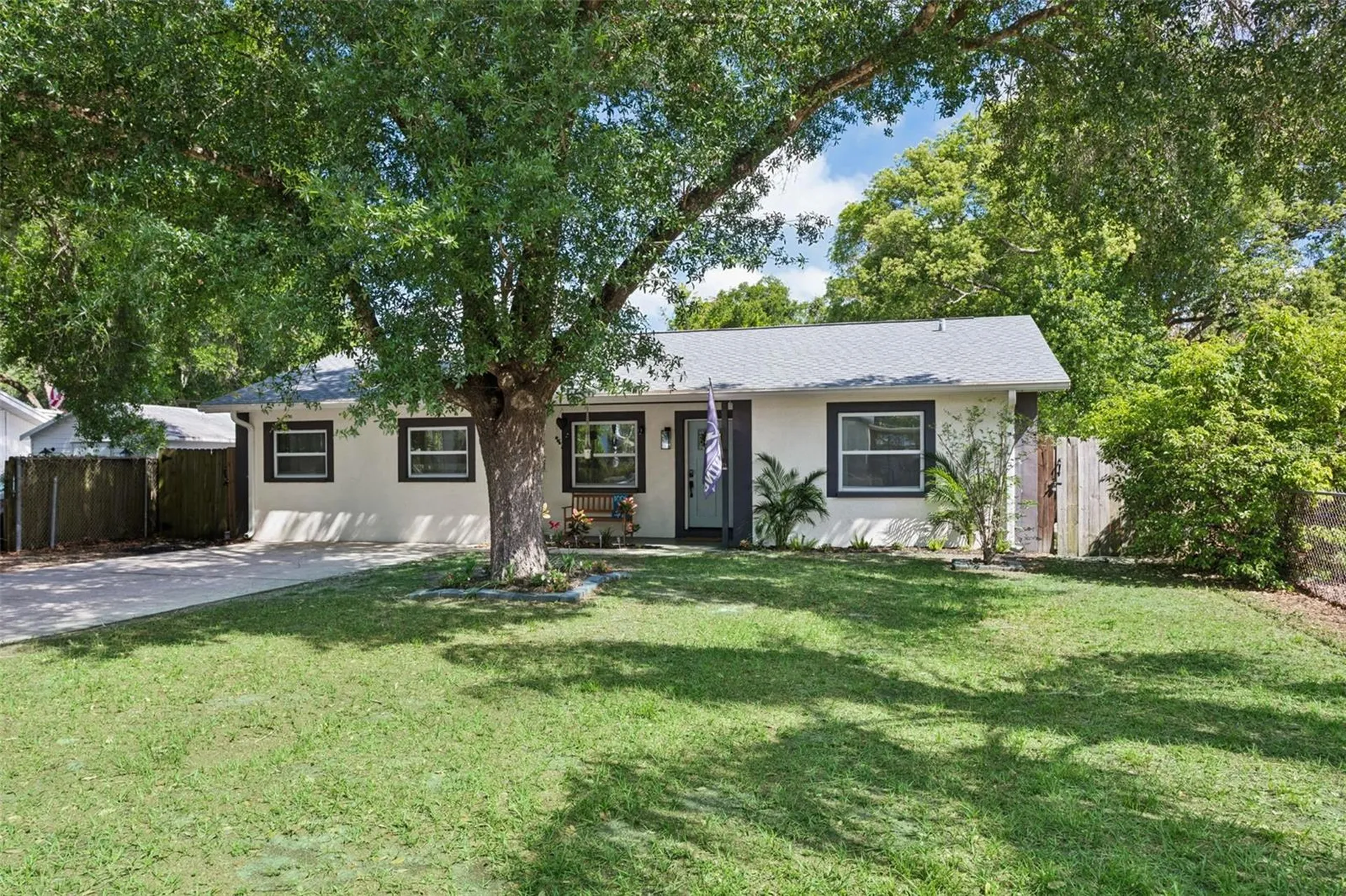 1006 E Norfolk Street Tampa FL 33604