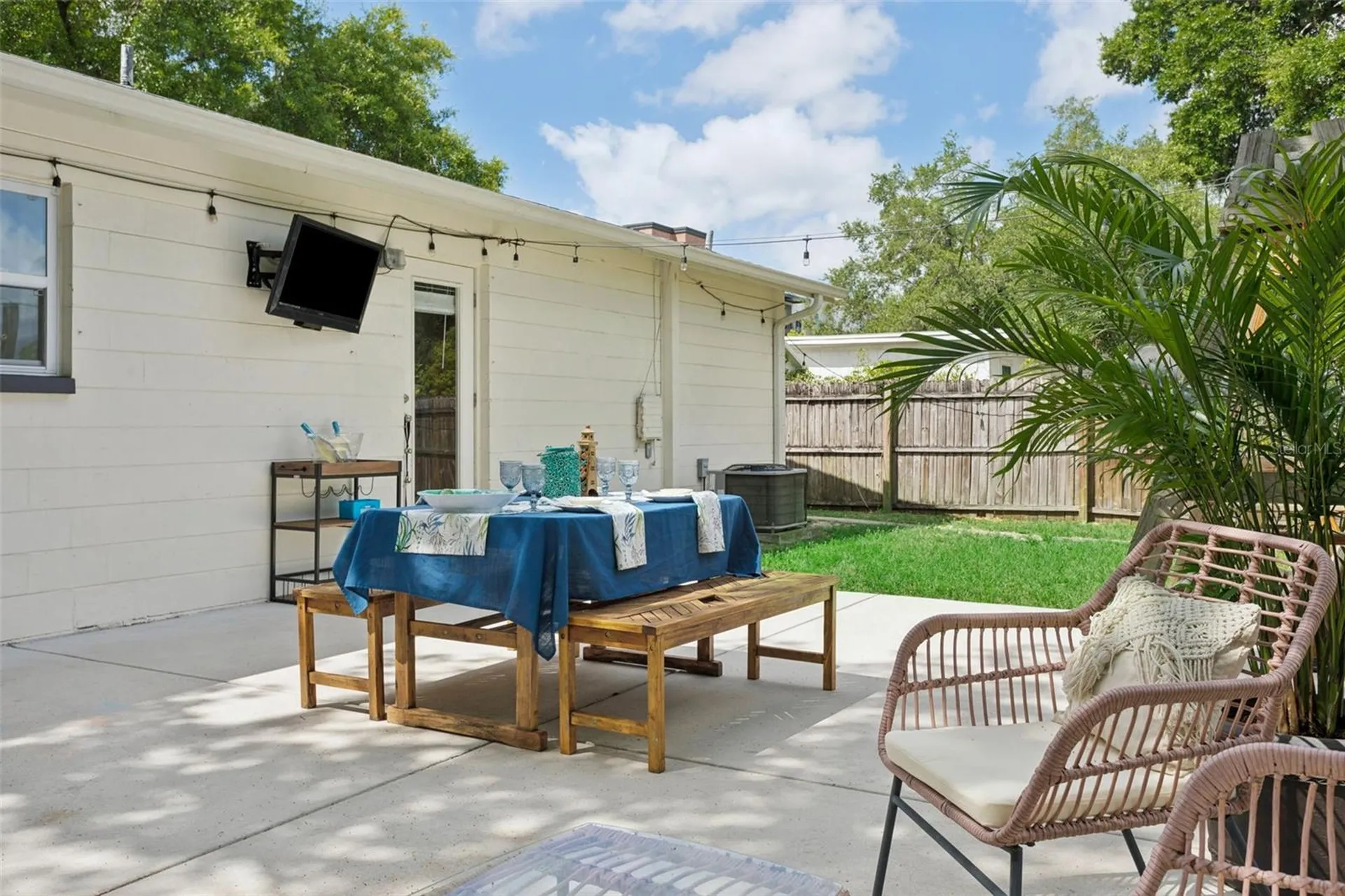 1006 E Norfolk Street Tampa FL 33604