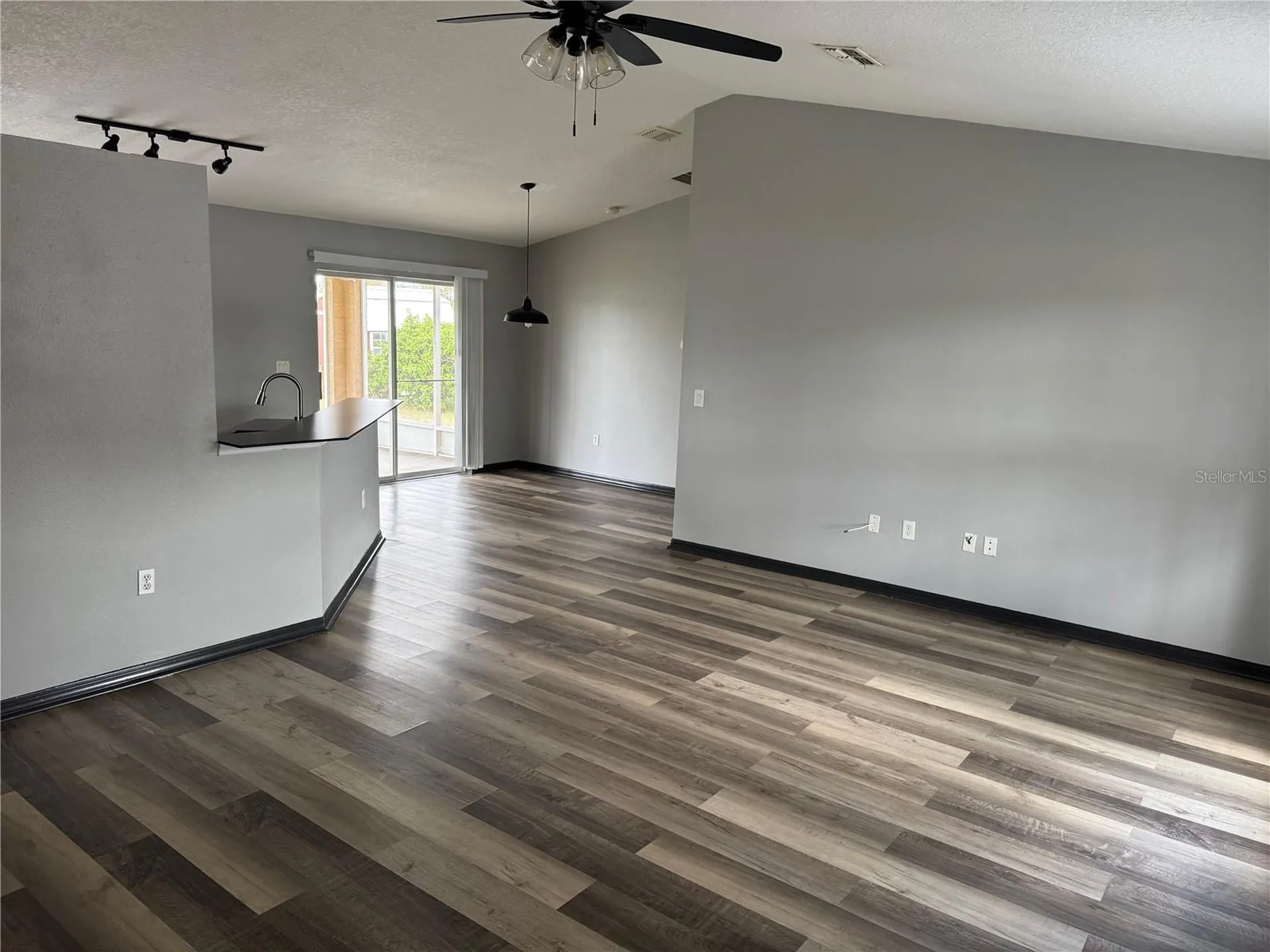 6289 Mariner Boulevard Spring Hill FL 34609