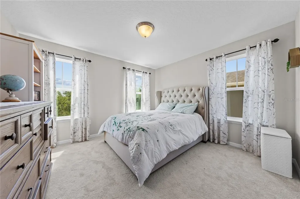 8012 Bluejack Oak Drive Winter Garden FL 34787