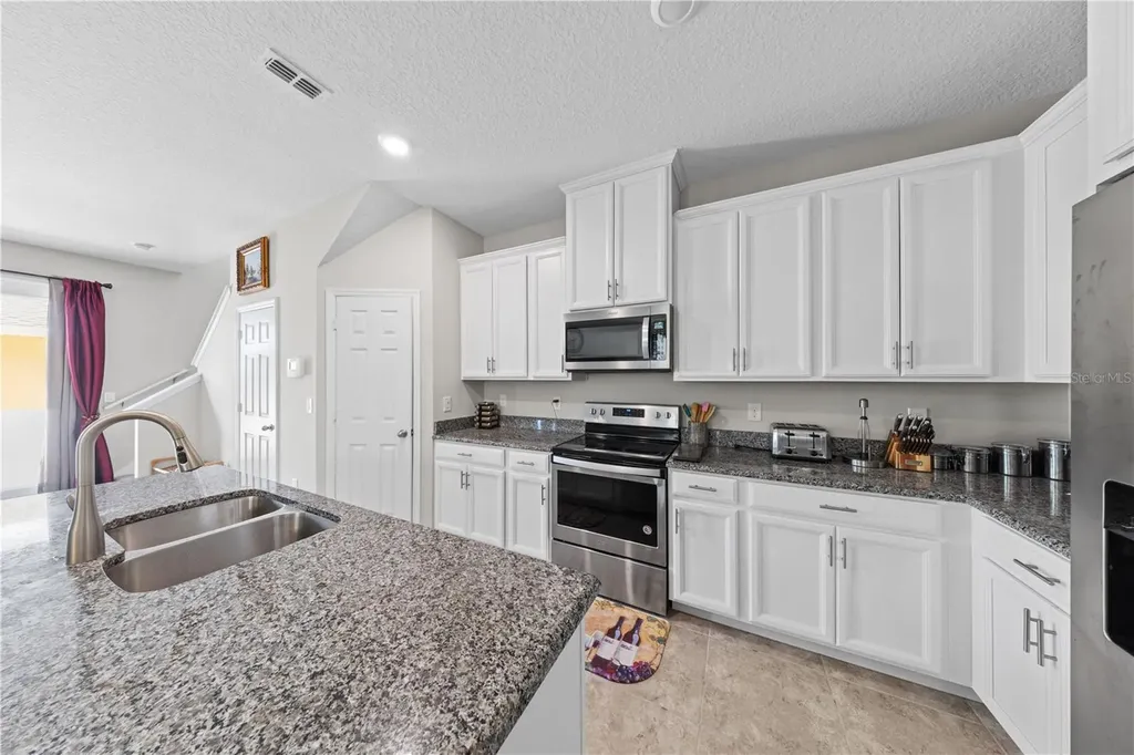 8012 Bluejack Oak Drive Winter Garden FL 34787
