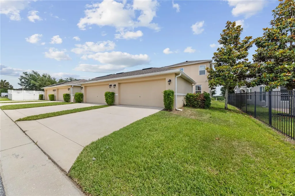 8012 Bluejack Oak Drive Winter Garden FL 34787