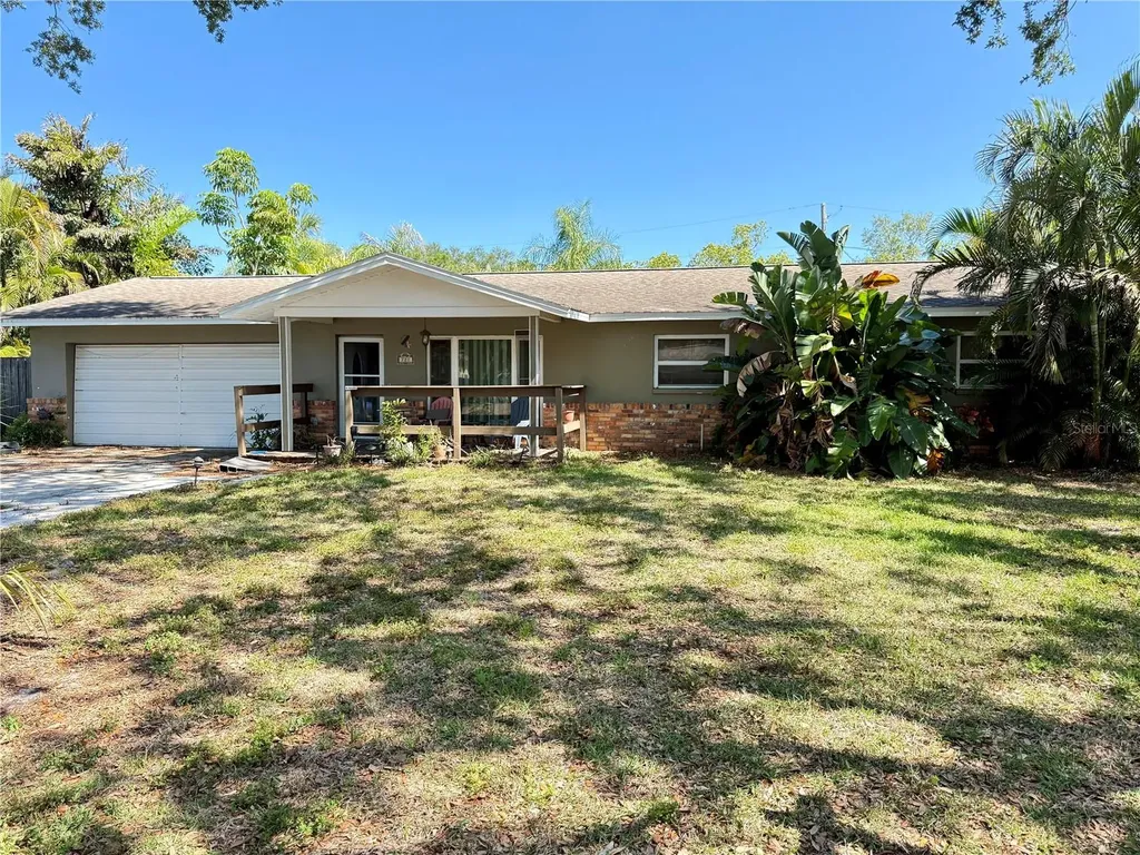 720 15th Avenue SW Largo FL 33770