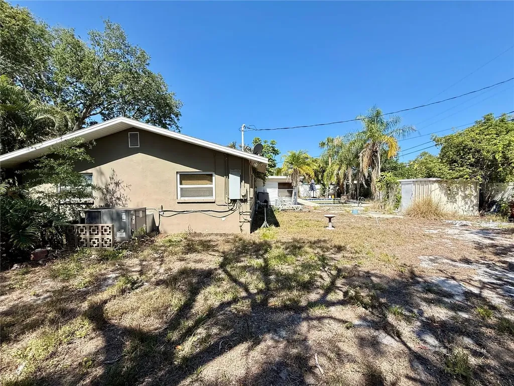 720 15th Avenue SW Largo FL 33770
