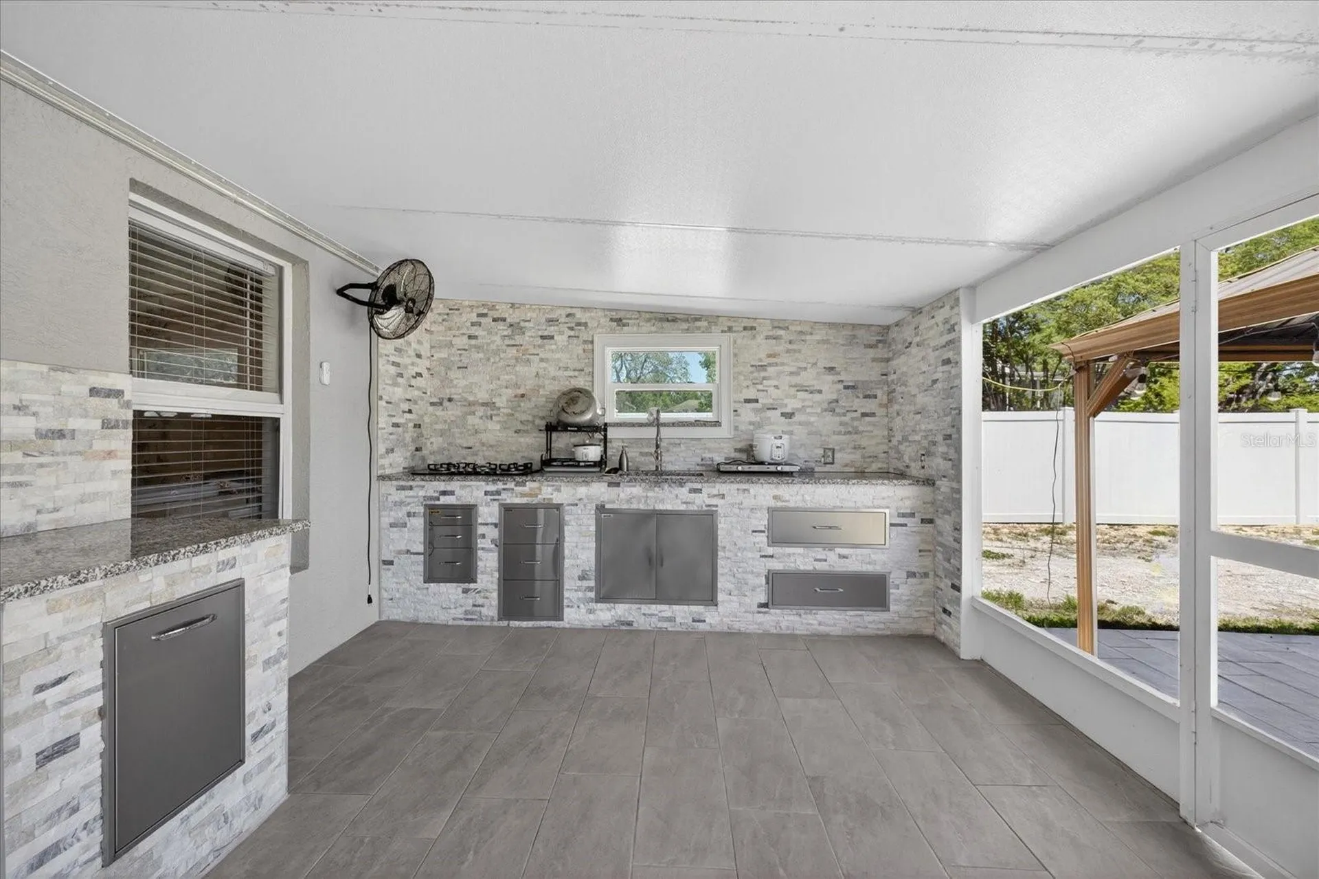 4096 Landover Boulevard Spring Hill FL 34609