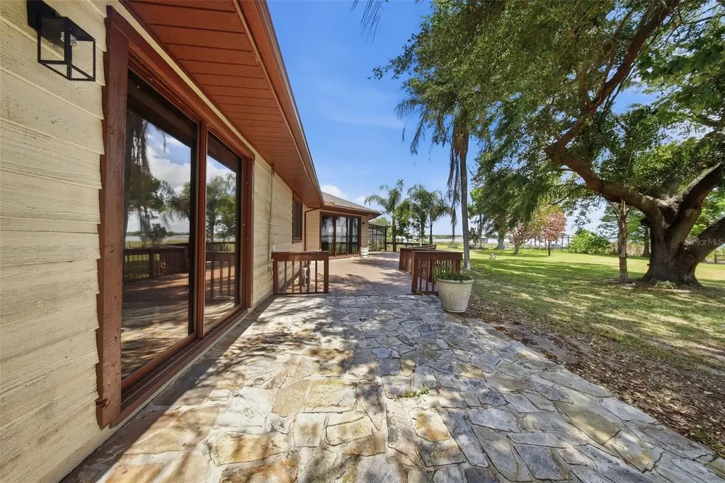 410 S Ramona Avenue Lake Alfred FL 33850