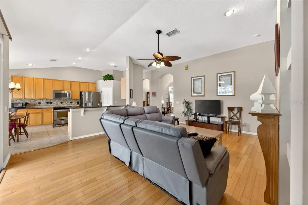 2735 Cordgrass Street Oviedo FL 32765