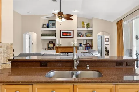 2735 Cordgrass Street Oviedo FL 32765