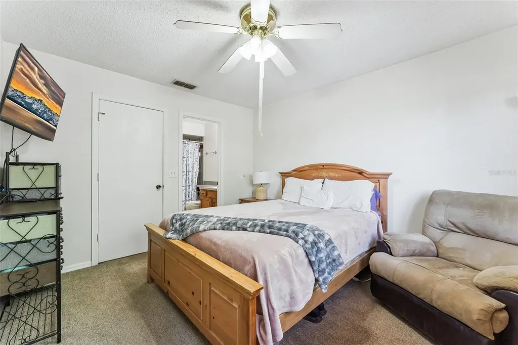 1017 Monroe Avenue St Cloud FL 34769